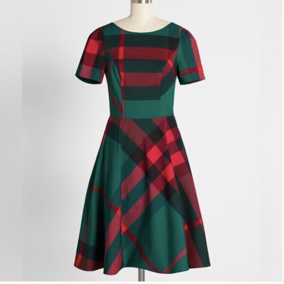 Modcloth Dresses & Skirts - Modcloth Plaid Yourself a Merry Little Christmas Holiday Dress